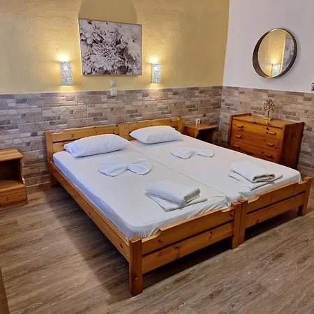 Zefyros Apartman Néosz Marmarász