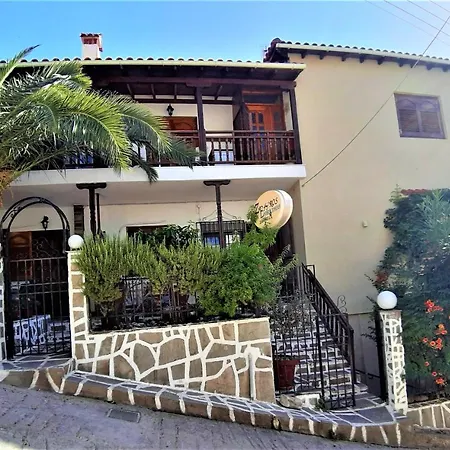 Zefyros * Néosz Marmarász