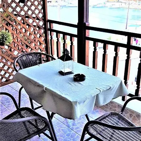 Zefyros * نيوس مارماراس