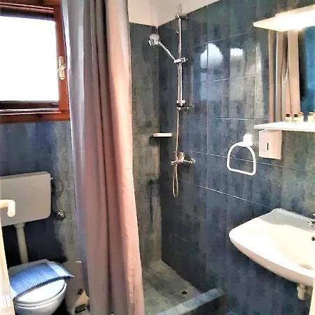 Zefyros * Neos Marmaras