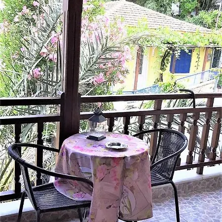 Zefyros نيوس مارماراس