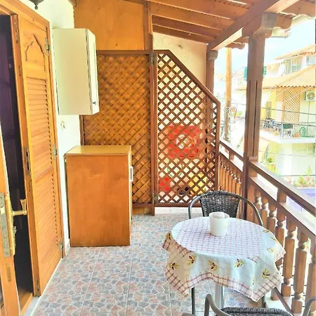Apartment Zefyros Studios Neos Marmaras