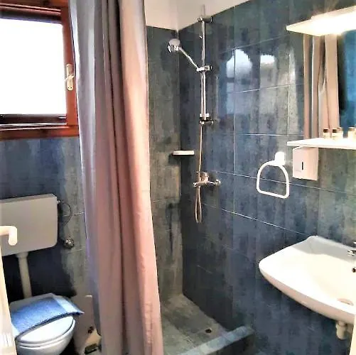 Zefyros * Neos Marmaras